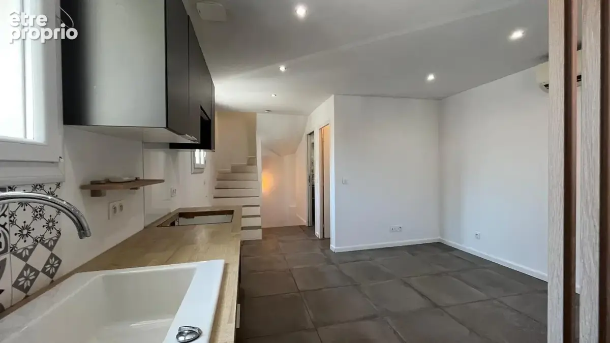 Maison 56 m² à La Crau  - photo 3