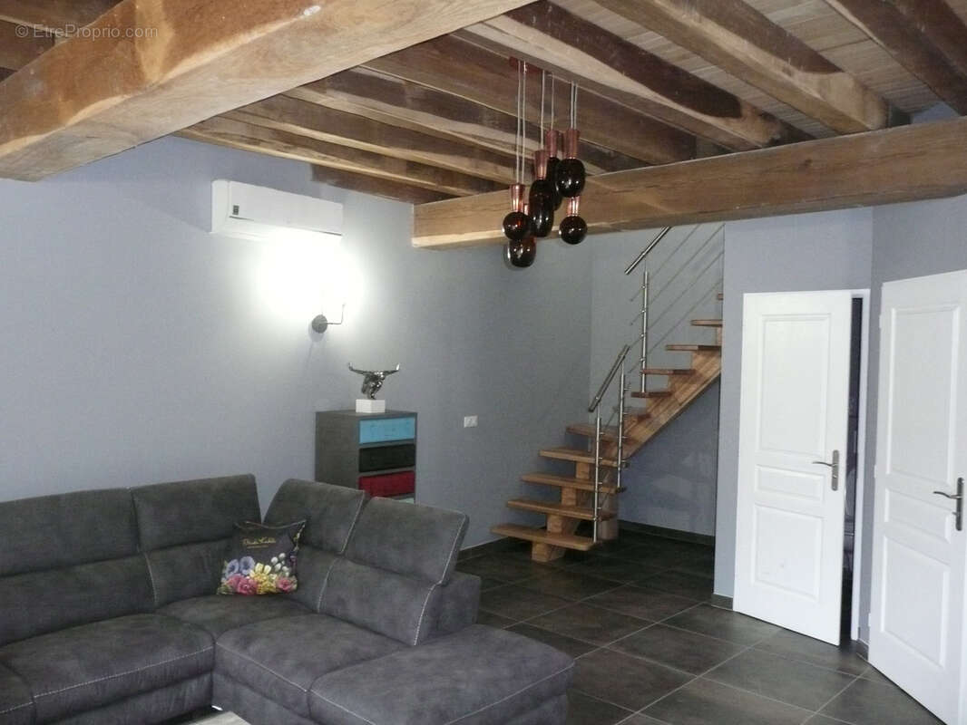 Maison à SAINT-MARTIAL-DE-NABIRAT