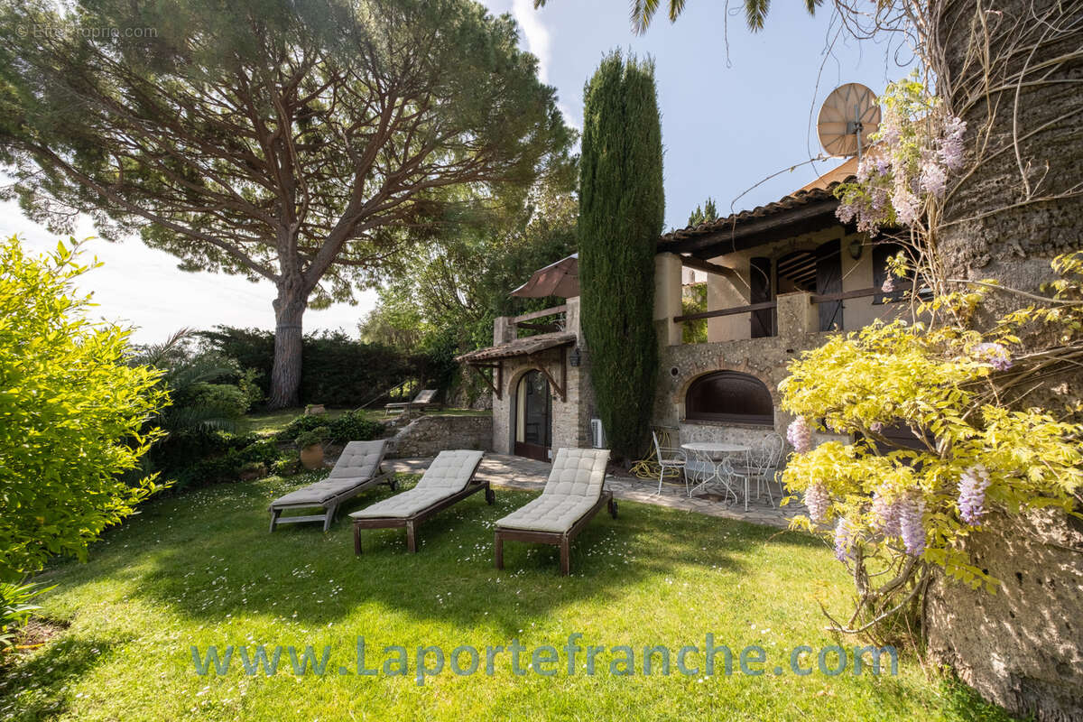 Maison à CAGNES-SUR-MER