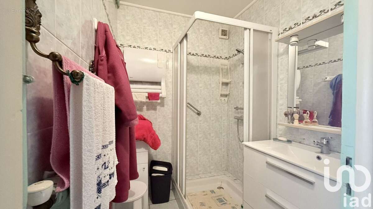 Photo 9 - Maison à LE ROC-SAINT-ANDRE