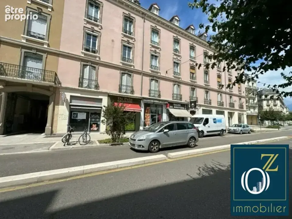 Photo Autres à Grenoble au prix de 130 000€