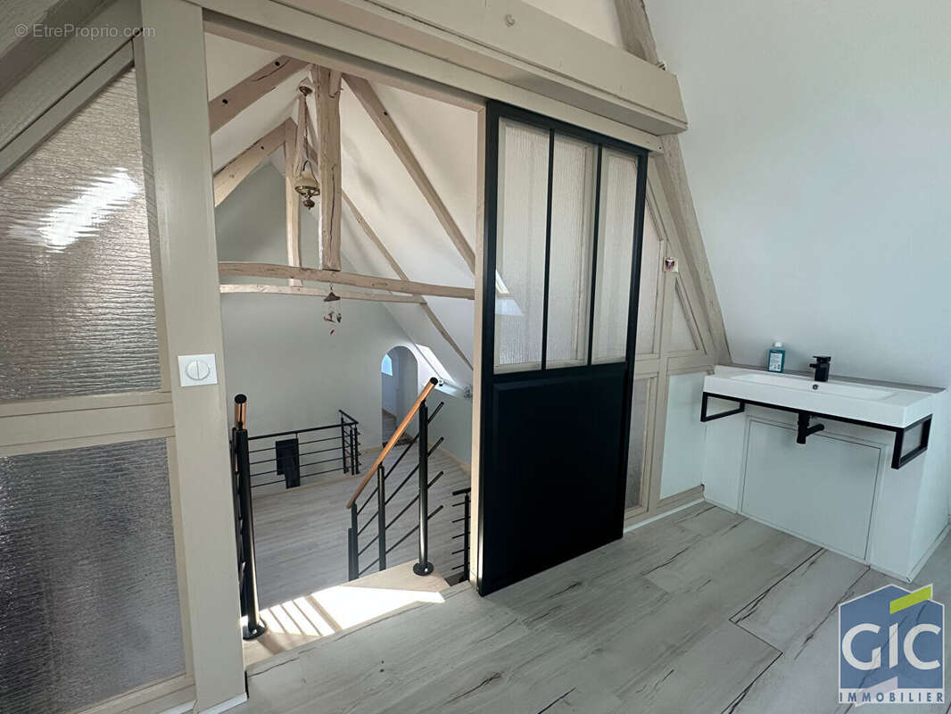 Maison à LE BENY-BOCAGE