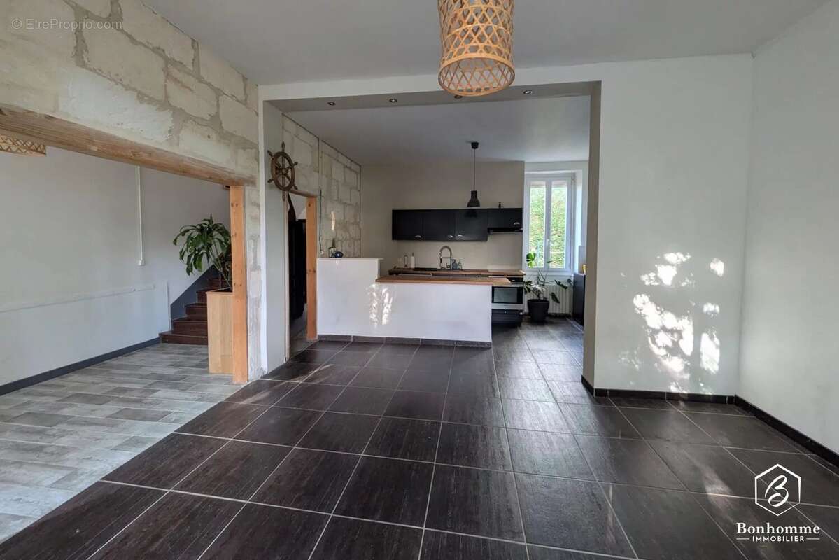 Maison à PAILLET