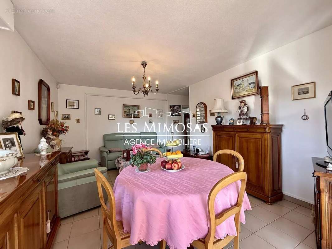 Appartement à FREJUS