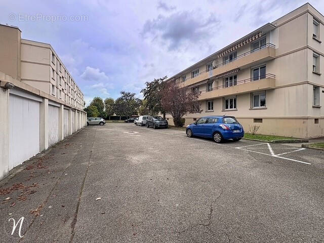 Appartement à BRON