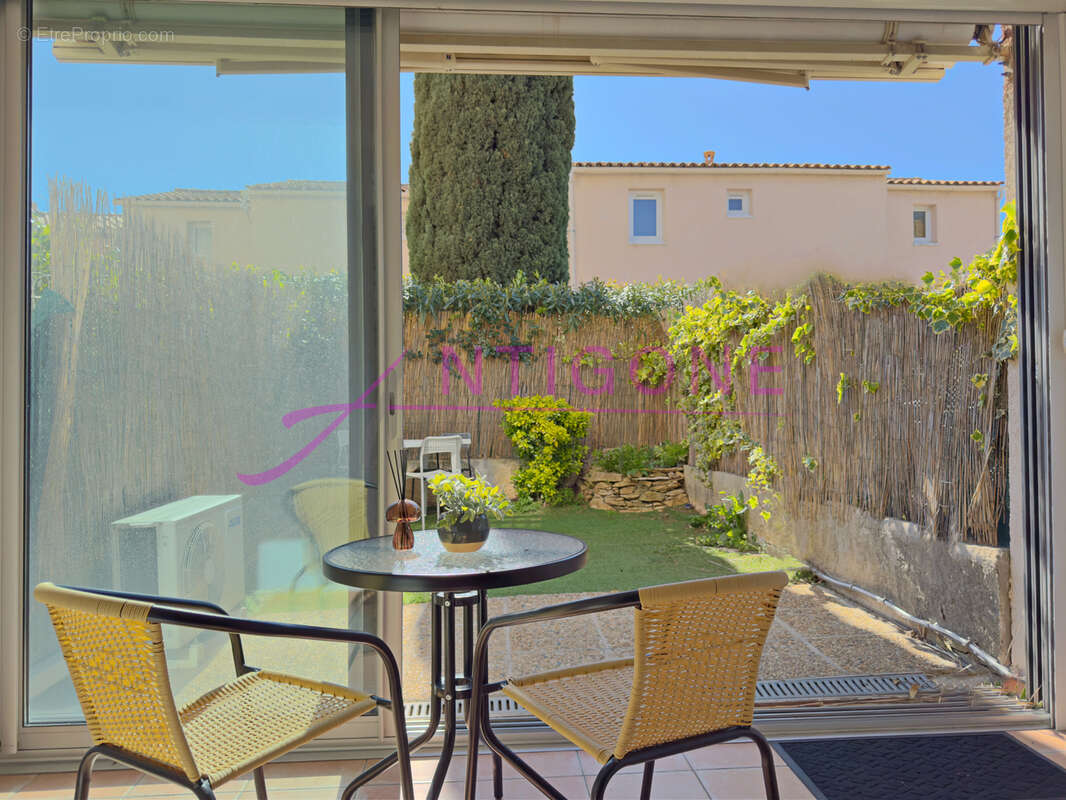 Appartement à SANARY-SUR-MER