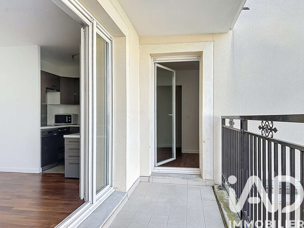Photo 6 - Appartement à SAINT-CYR-L'ECOLE