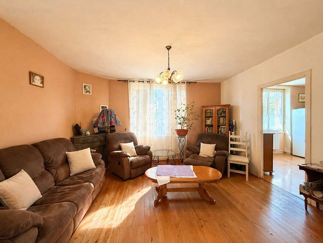 Appartement à CHANAS