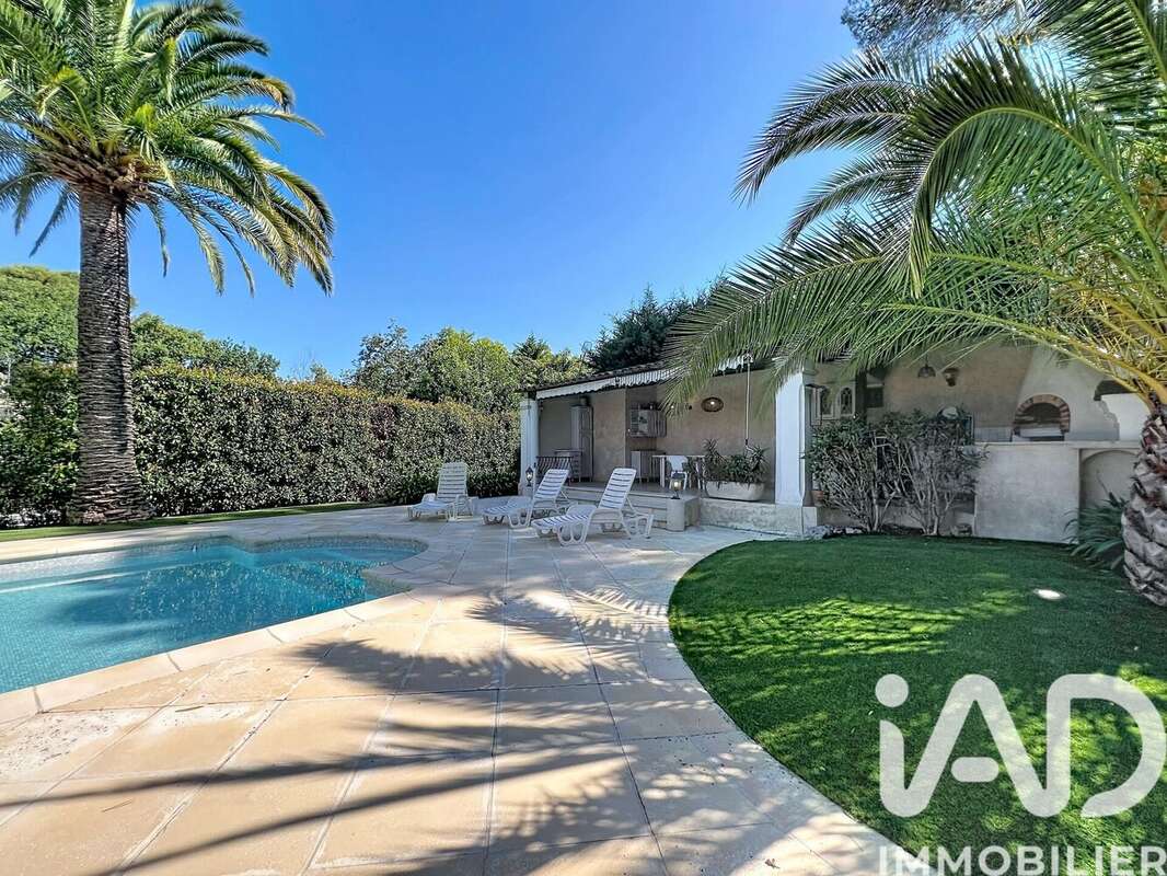 Maison 204 m² à Mougins  - photo 2