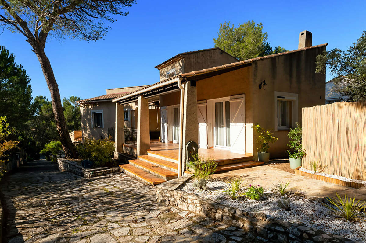 Maison à BOUC-BEL-AIR