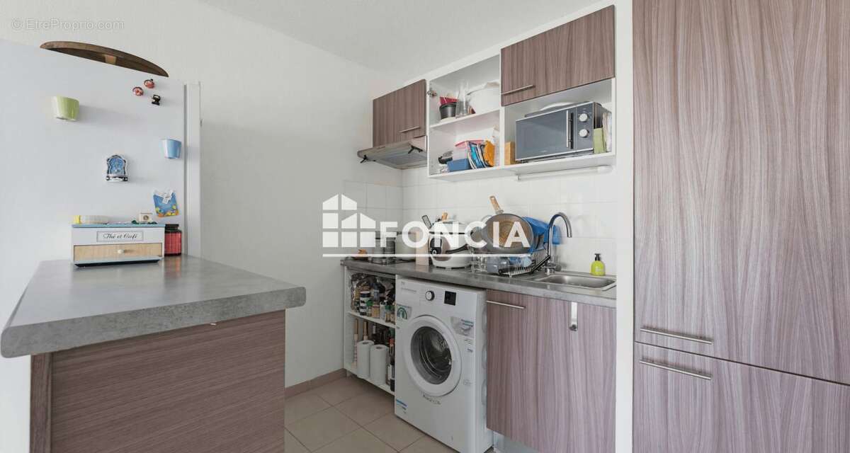 Appartement à PAREMPUYRE