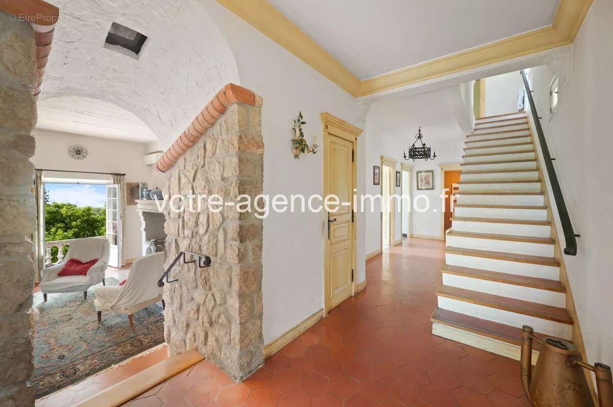 Maison T5 + dépendances, garage et piscine - Nice GAIRAUT - photo 8