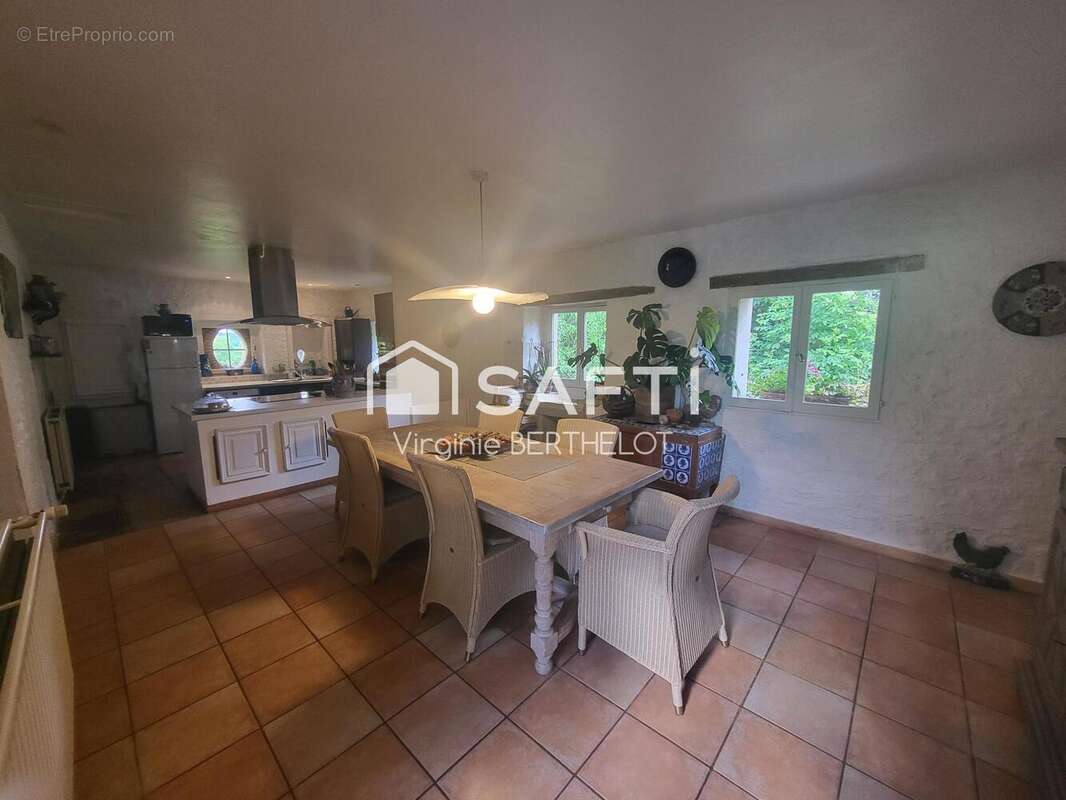 Photo 2 - Maison à NANTEUIL