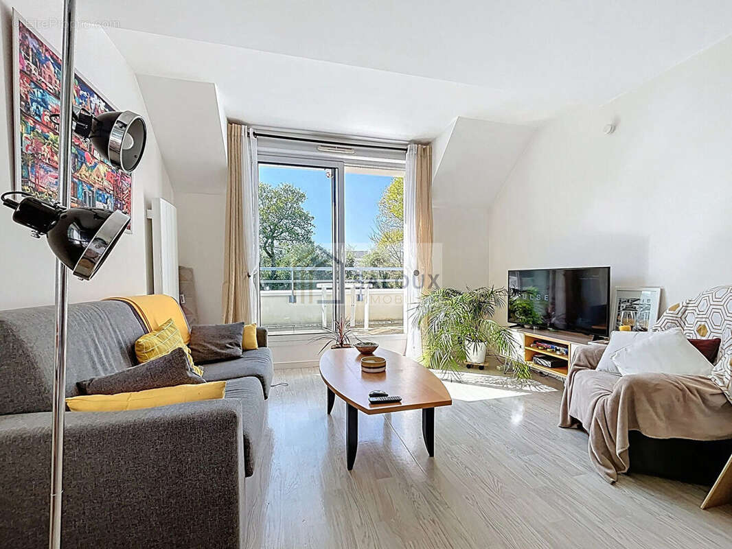 Appartement à AMBON