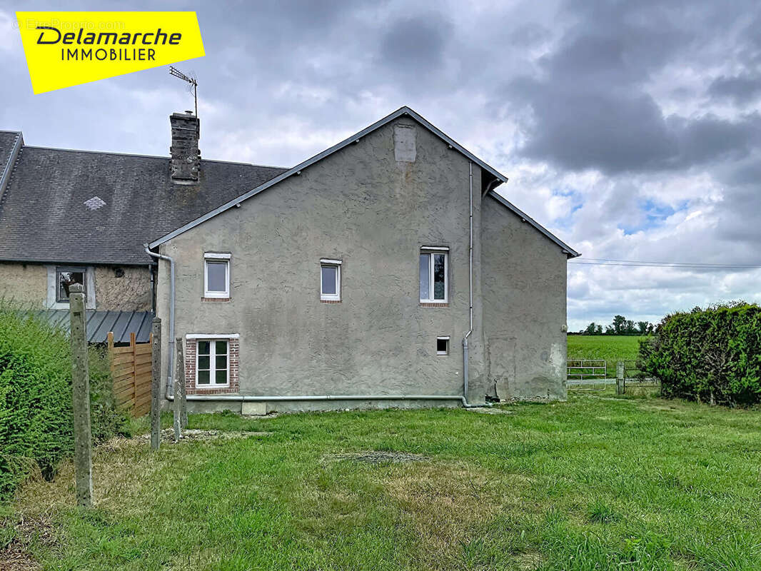 A VENDRE : Maison mitoyenne à Saint Denis Le Gast - photo 16
