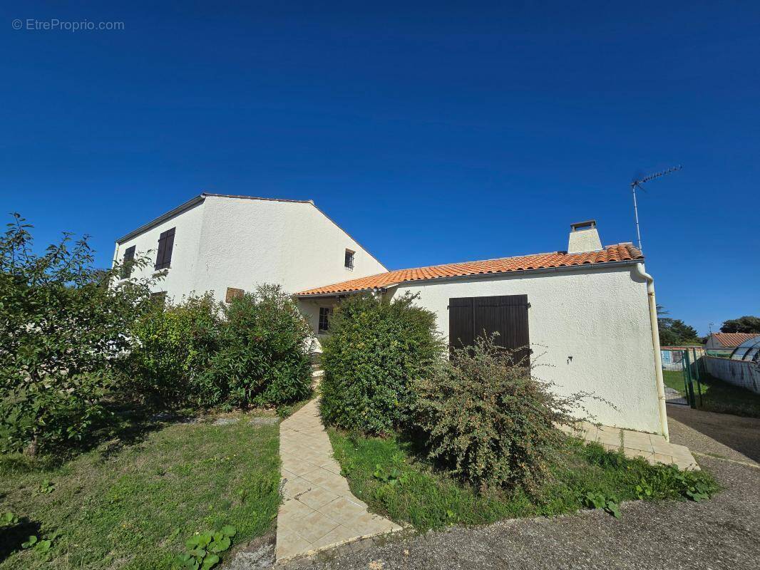 Maison à NIEUL-SUR-MER