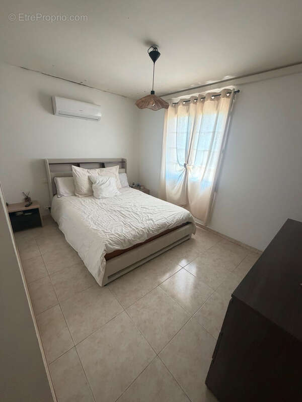 Saint-Sauveur – Élégante maison familiale de 151 m² sur un terrain de 1 600 m² - photo 14