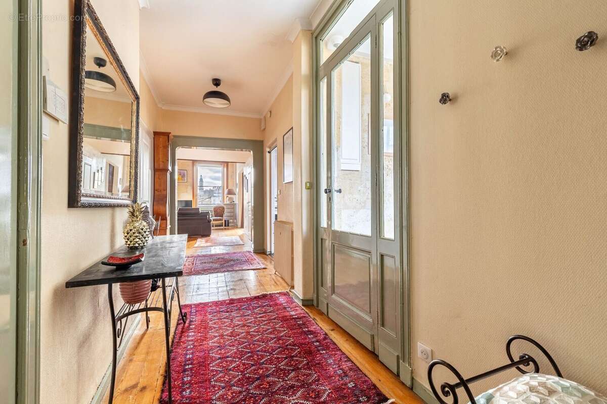 Appartement à BORDEAUX