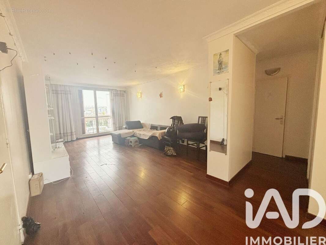 Photo 2 - Appartement à AUBERVILLIERS