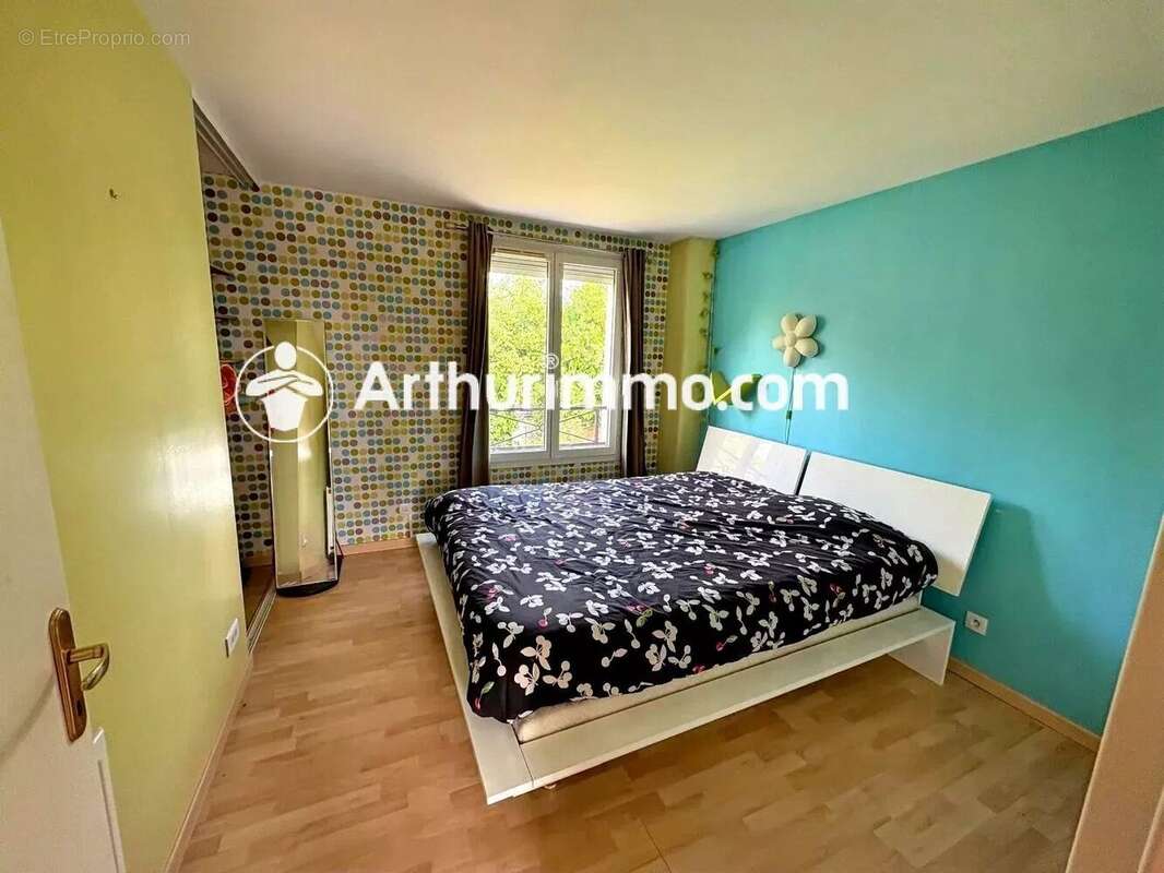 Maison à SAVIGNY-LE-TEMPLE