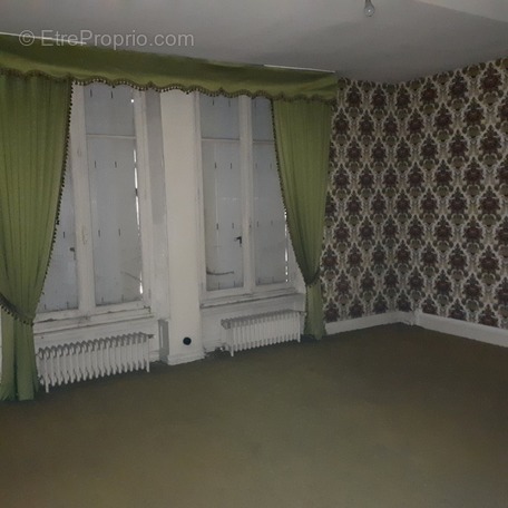 Maison à VILLAINES-LA-JUHEL