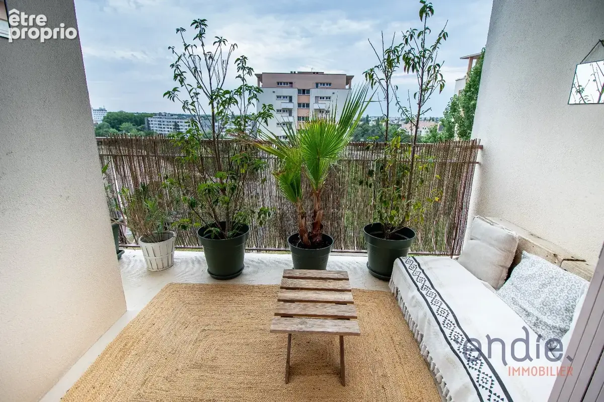 DIJON CENTRE - Un appartement lumineux avec vue imprenable sur les monuments dijonnais - photo 7