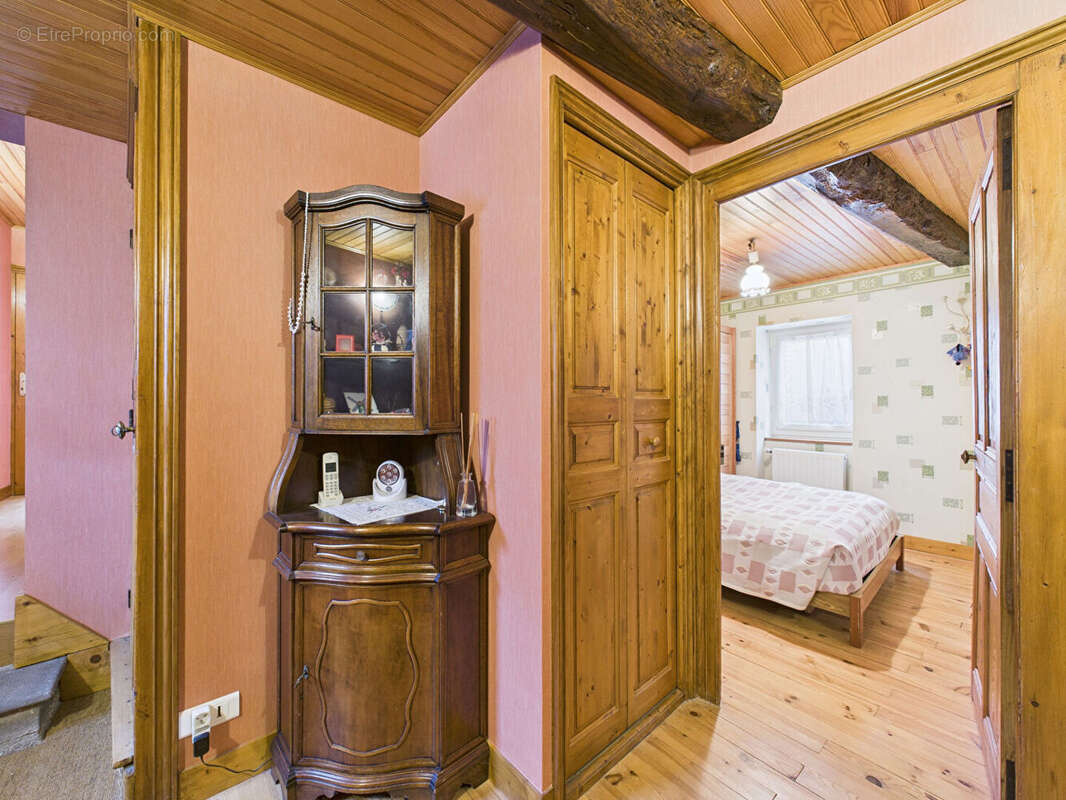 Maison à SAINT-MYON