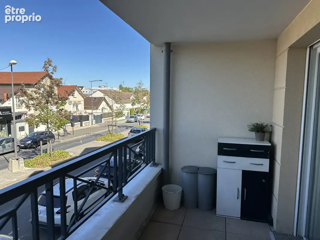 F2 avec balcon et parking - photo 7