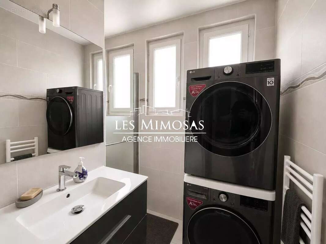 Appartement à FREJUS
