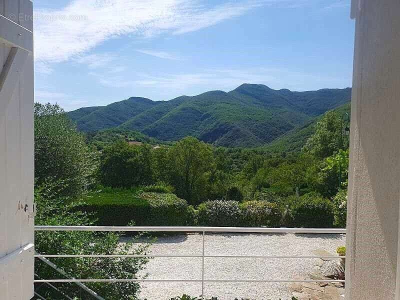 Photo 2 - Maison à COLOMBIERES-SUR-ORB