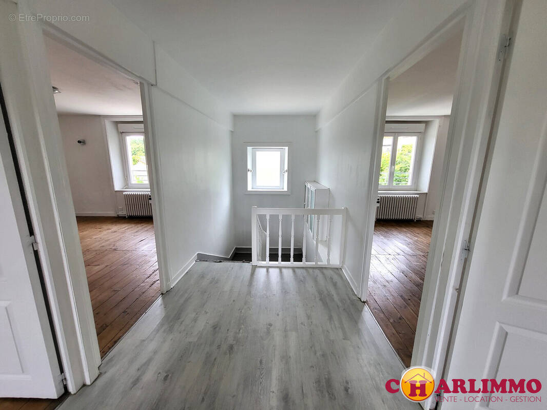 Maison à SAINT-JUNIEN