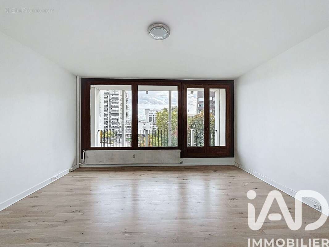 Photo 4 - Appartement à COURBEVOIE