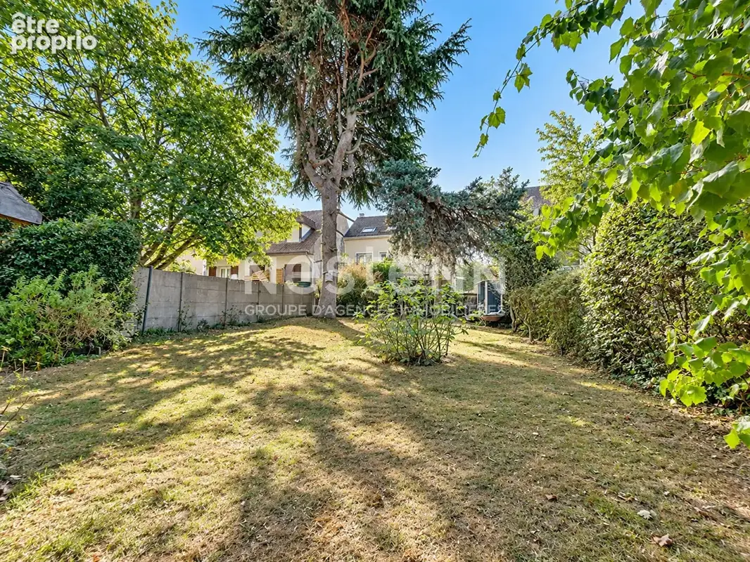 Maison Champs Sur Marne - Sous-sol surélevé - 7 pièces - photo 15