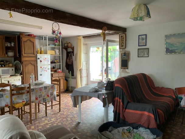 Maison à COUSSAY-LES-BOIS