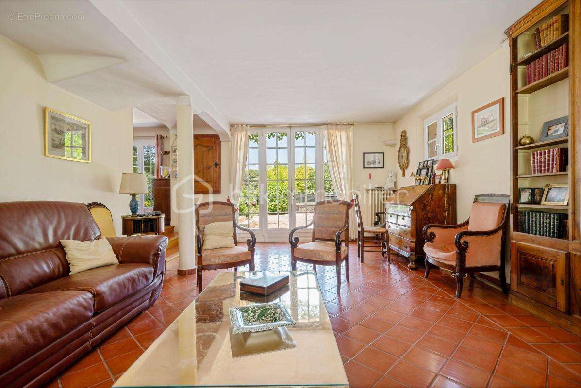 Maison à EGUILLES