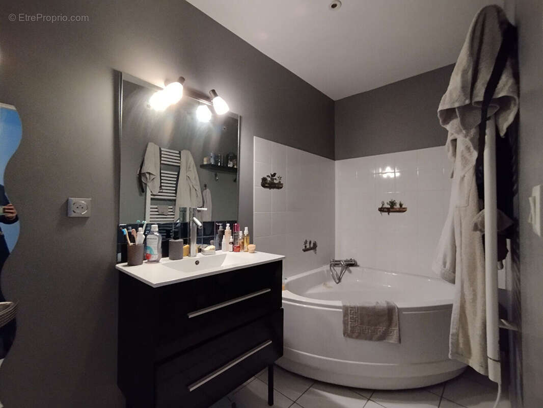 Appartement à COGNAC