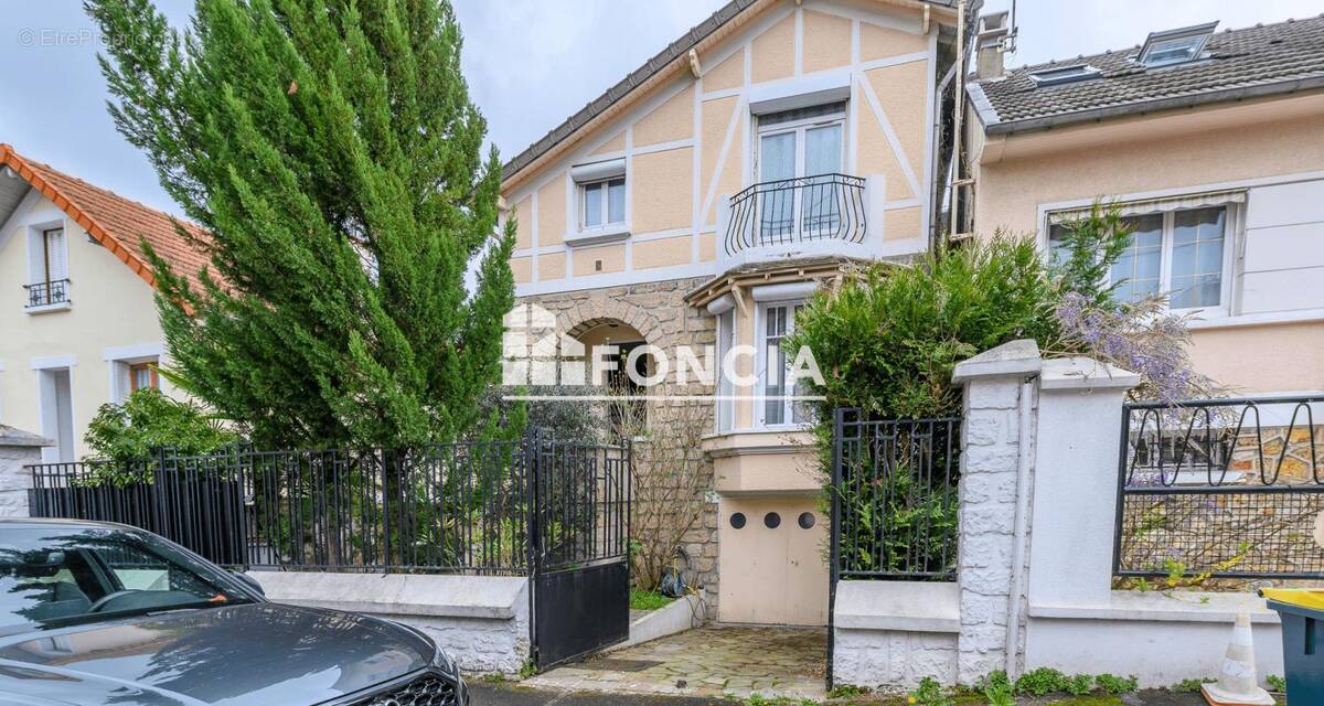 Maison à VILLEMOMBLE