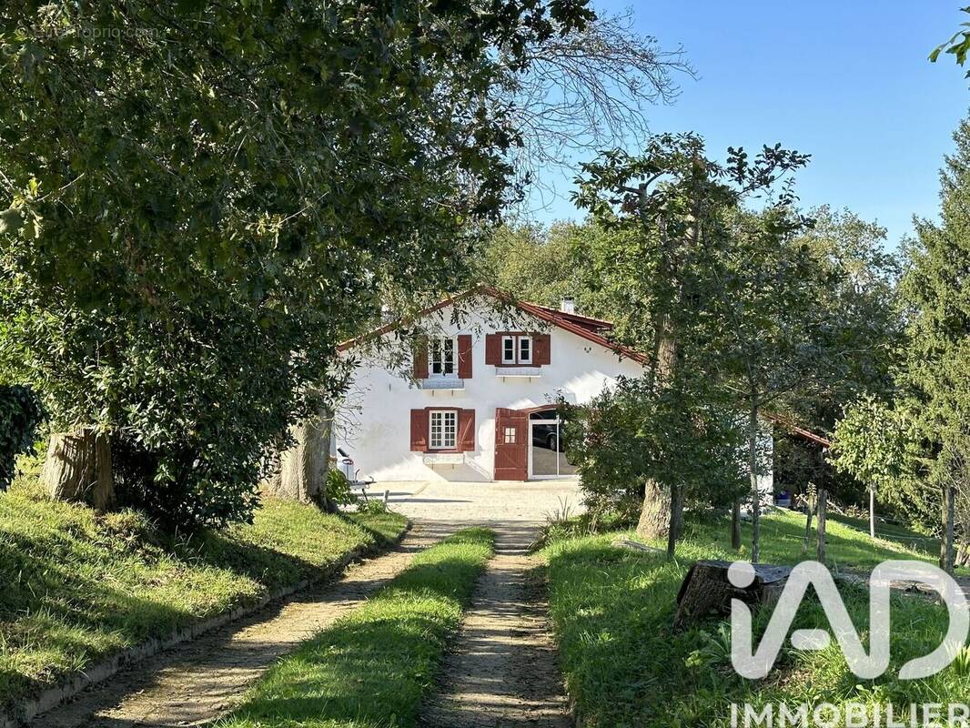 Photo 1 - Maison à URT