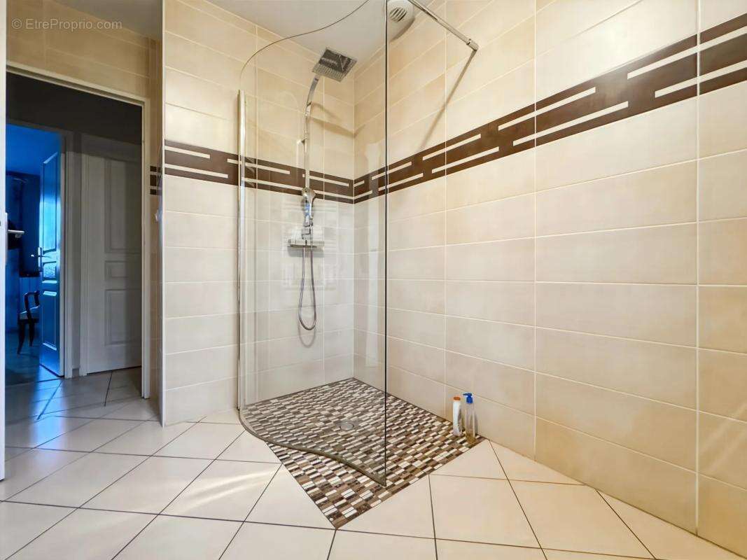 Maison à BELLERIVE-SUR-ALLIER