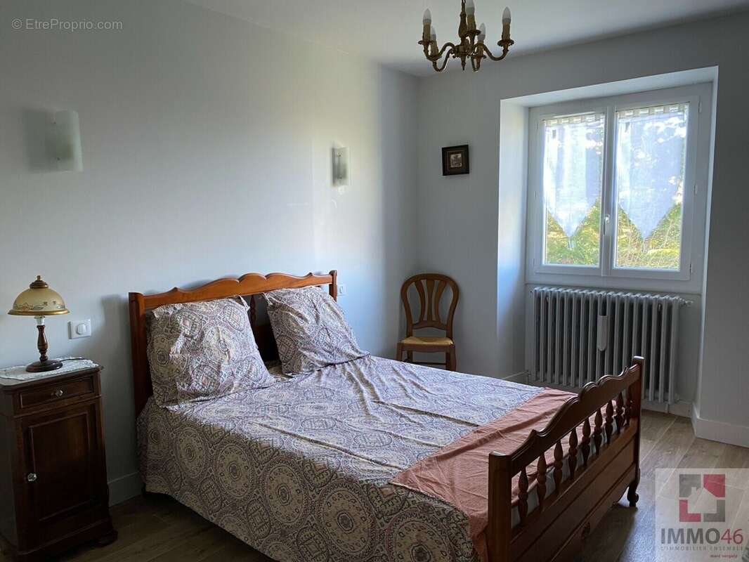 Maison à CARENNAC