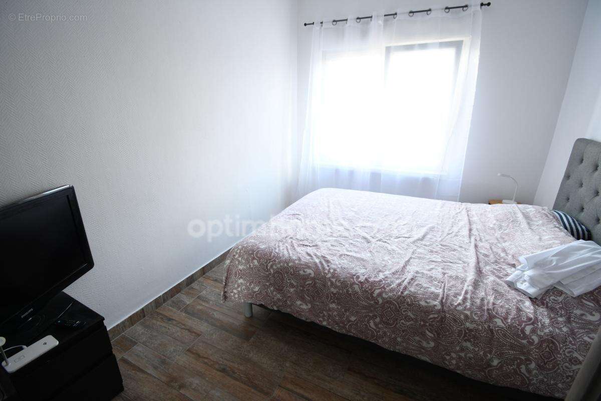 Immeuble complet - 3 appartements - places parking - photo 21