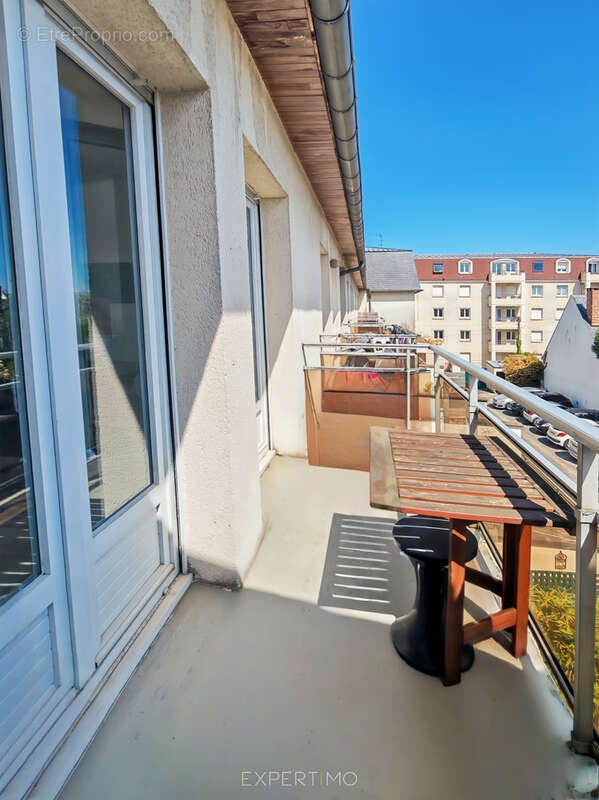 Appartement à PONTAULT-COMBAULT