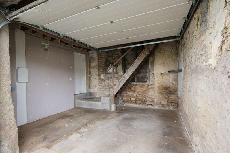 Maison à MERLES-SUR-LOISON