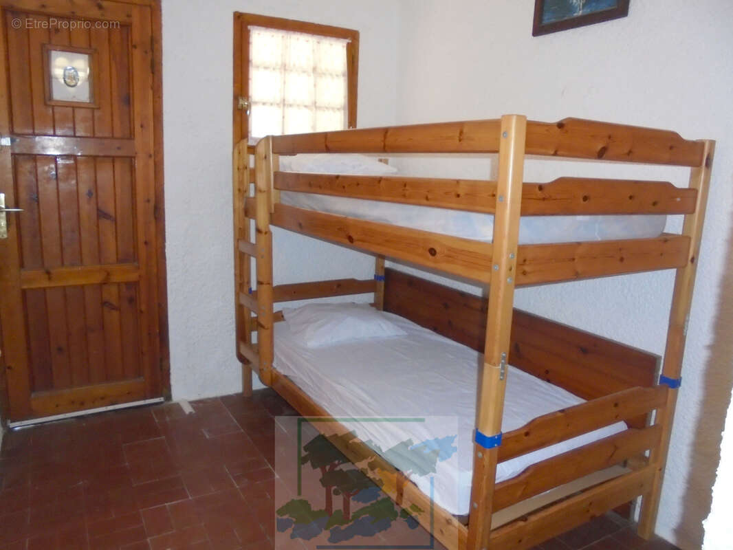 Appartement studio cabine en rez-de-chaussée - photo 3