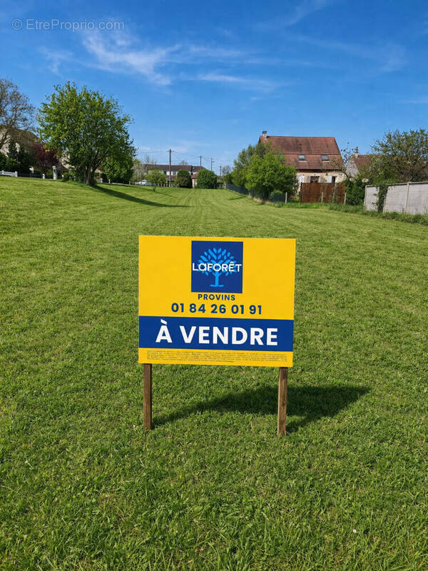 Terrain à PROVINS