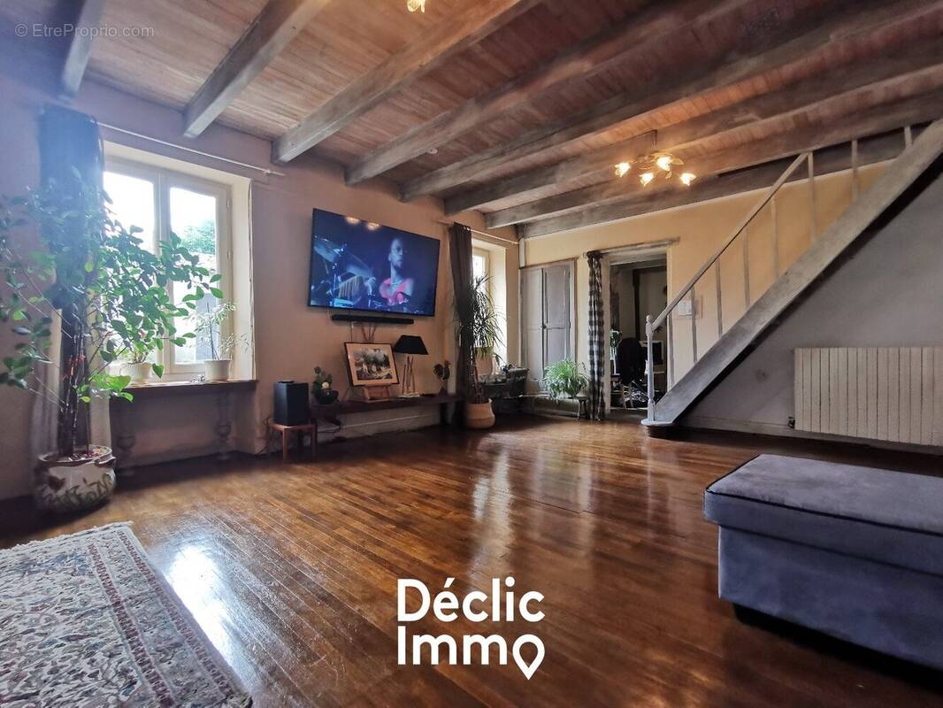 Maison à COULONGES-SUR-L&#039;AUTIZE