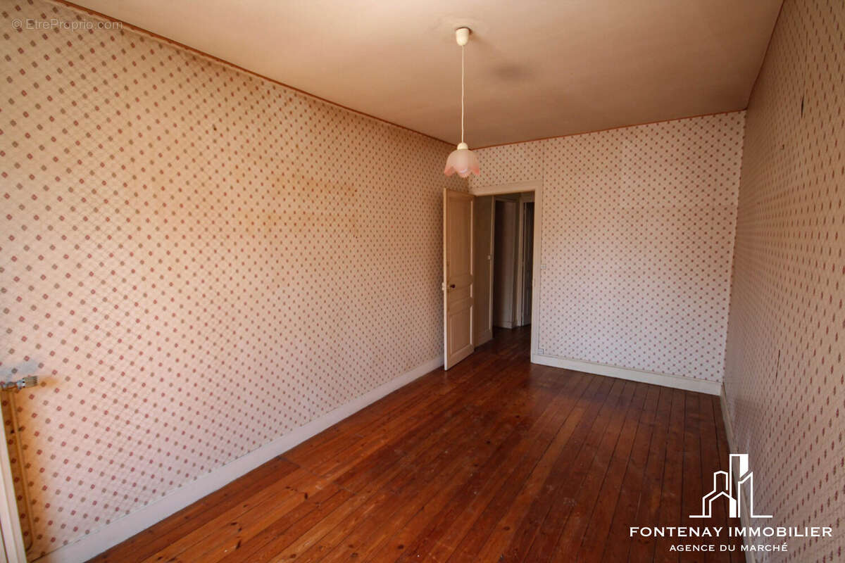 Maison à FONTENAY-LE-COMTE