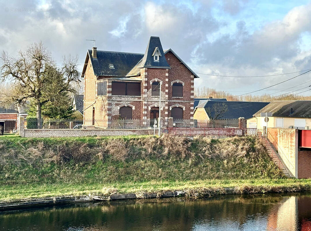 Maison à FLAVY-LE-MARTEL