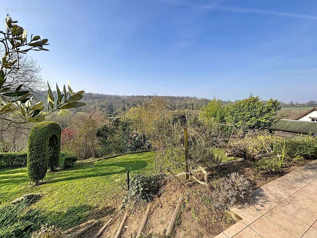 Vue exceptionnelle  - Maison à CHATEAUFORT