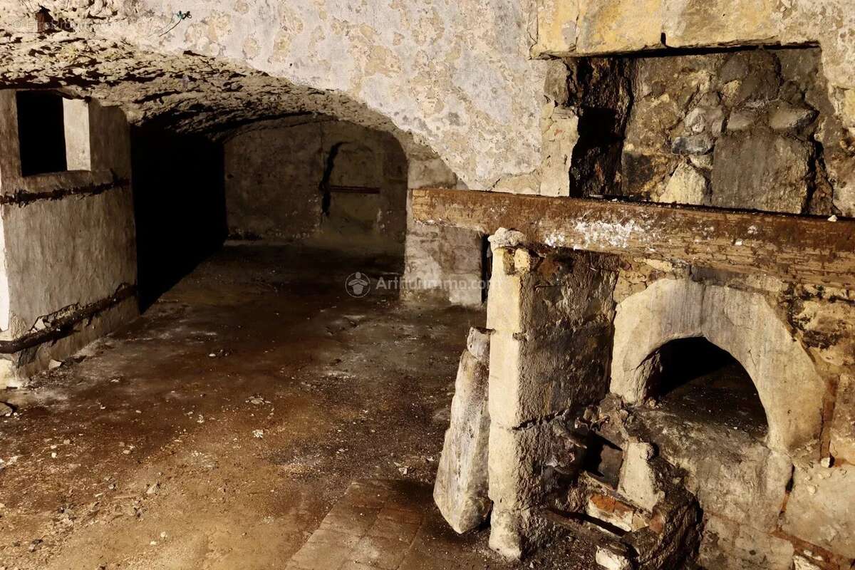 Maison à LA CHARTRE-SUR-LE-LOIR